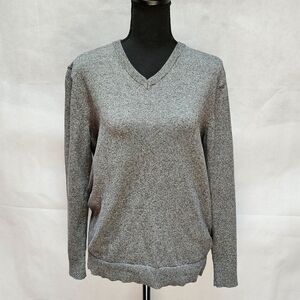 Alfani Grey V-neck Top 80% Cotton 20% Nylon Size M